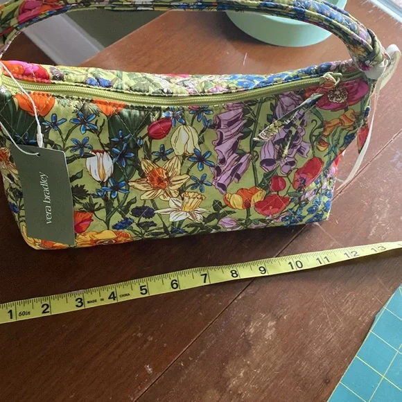 Adorable Vera Bradley Roxbury Crescent Shoulder Bag. Fabric is Meadow Bouquet. - Picture 9 of 11